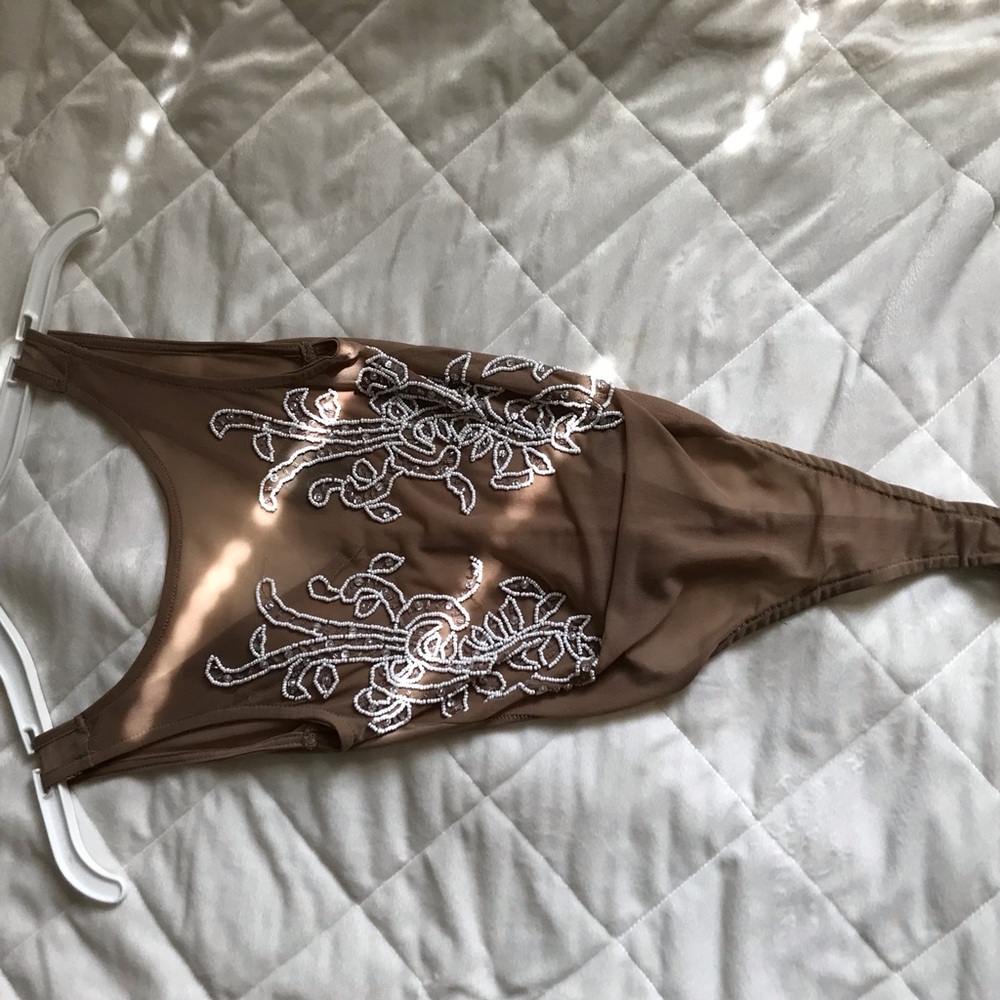 Windsor body suit with embroidery